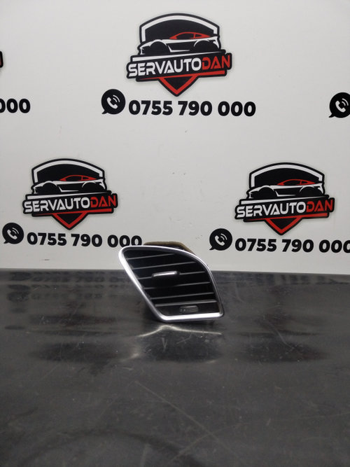 Grila aerisire bord Audi A4 (2008-2011) [8K2, B8] 2.0 Motorina 2011, 8T1820902C