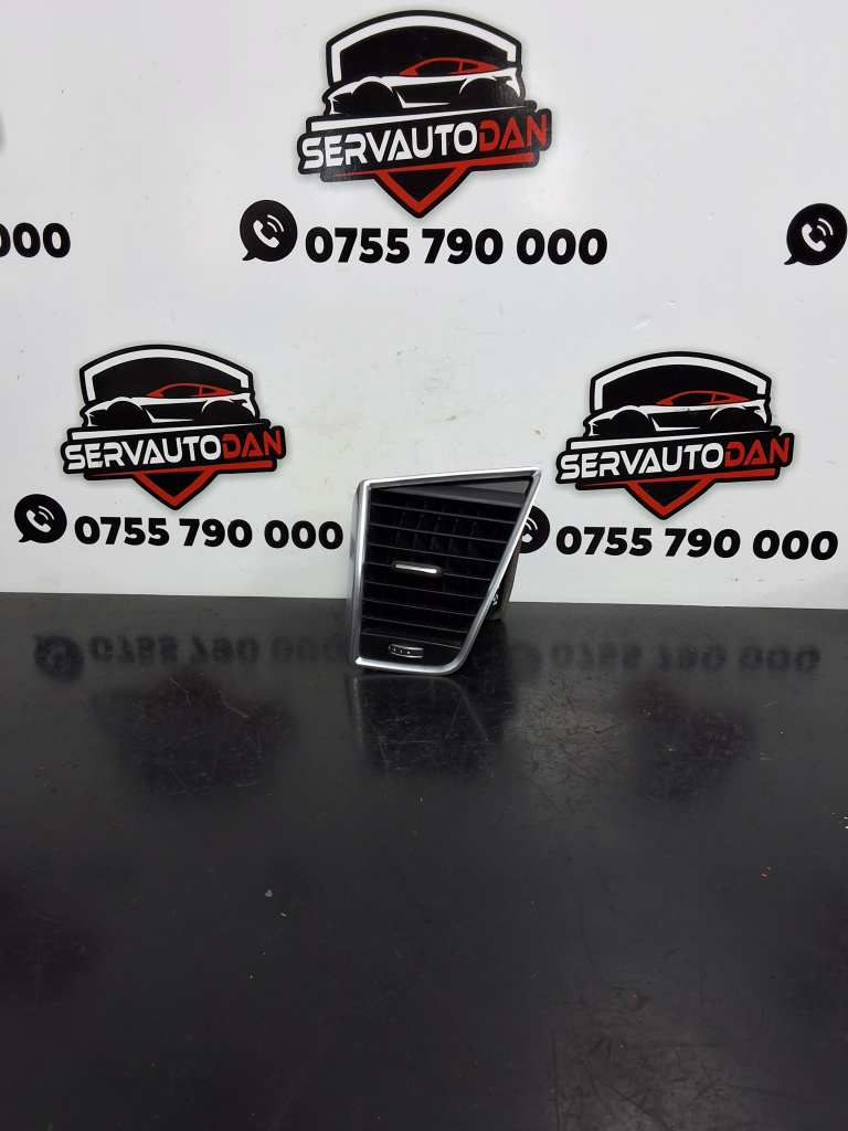 Grila aerisire bord Audi Q5 facelift (2012-2017) [8R] 2.0 Motorina 2014, 8R2820901F / STANGA