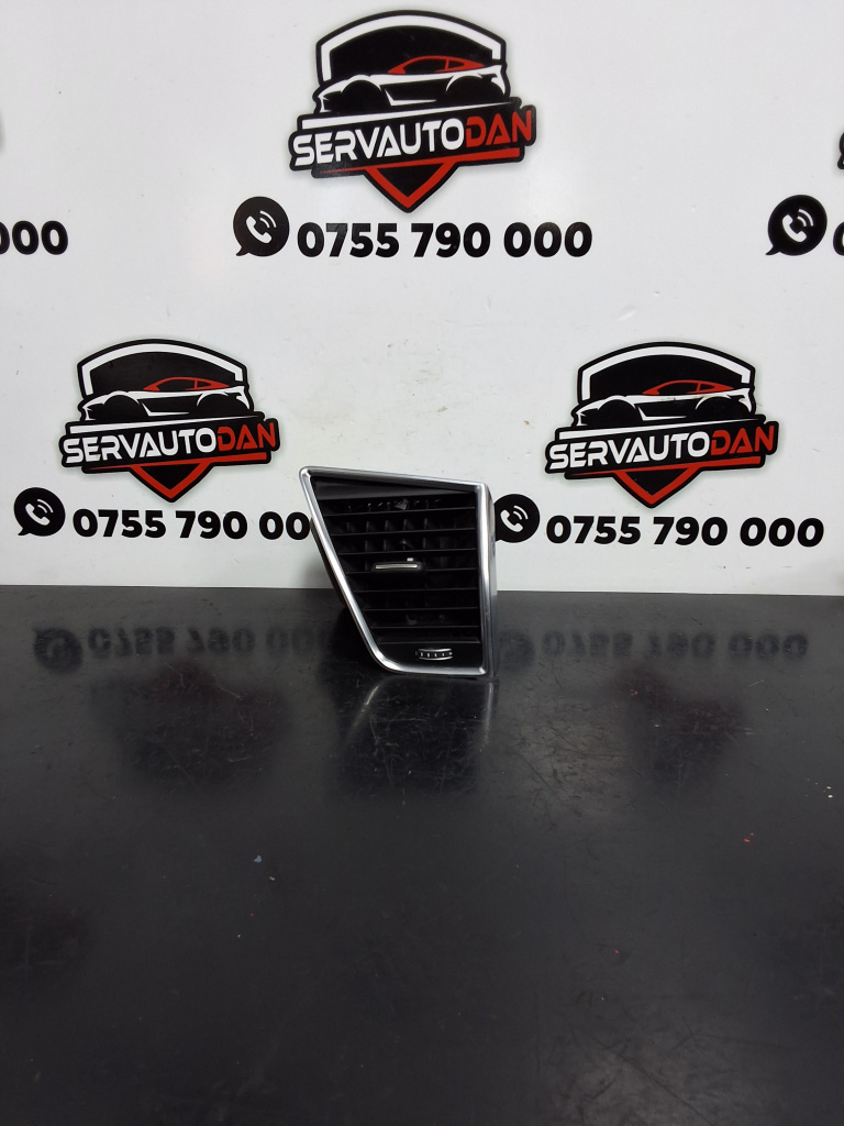 Grila aerisire bord Audi Q5 facelift (2012-2017) [8R] 2.0 Motorina 2014, 8R2820902F / DREAPTA