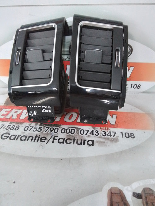 Grila aerisire bord Land Rover Range Rover 3 (2002->) 3.0 Motorina 2015, DK62-046830-AA / DK62-04683...