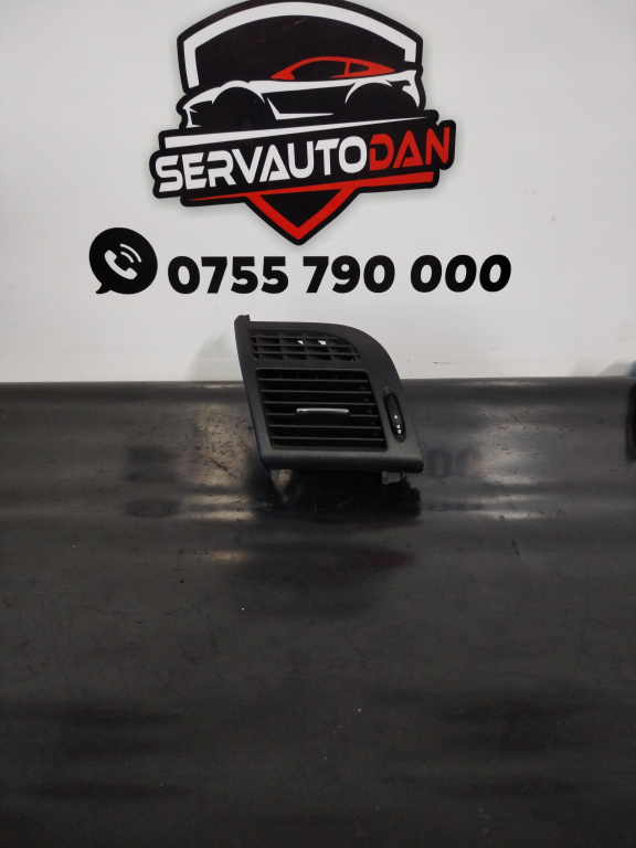 Grila aerisire bord Mercedes-Benz E-Class (2002-2008) [W211] 2.2 Motorina 2007, 2118301154