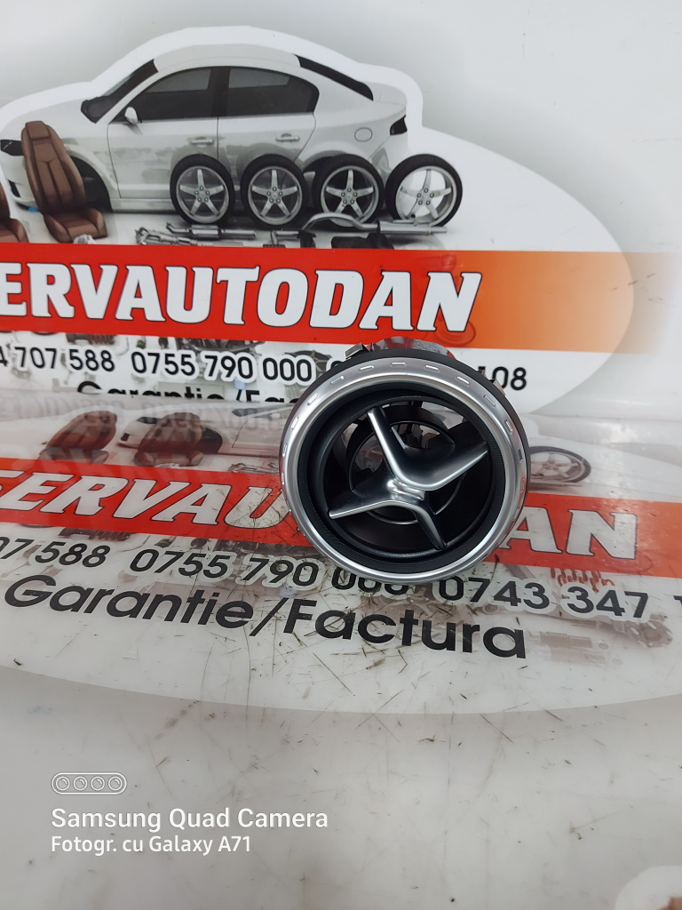 Grila aerisire bord Mercedes-Benz GLA-Class (2013->) [X156] 2.2 Motorina 2016, A1568300054