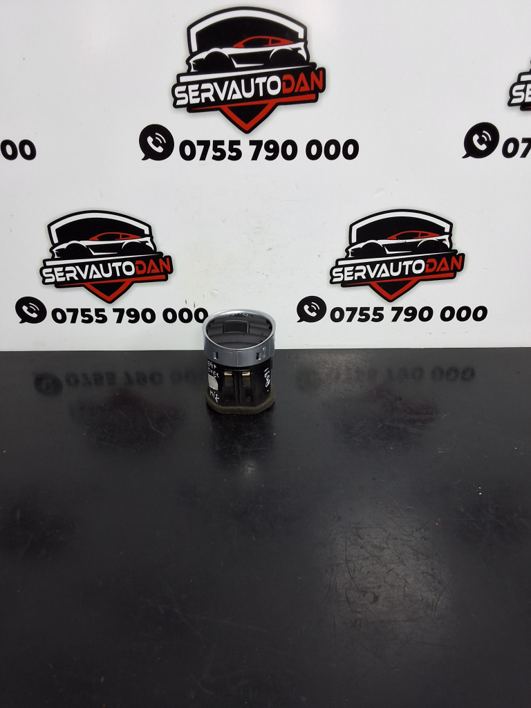 Grila aerisire bord Seat Exeo (2008-2013) 2.0 Motorina 2012, MIJLOC