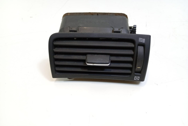 Grila aerisire bord Toyota Avensis 2 T25 [facelift] [2006 - 2009]