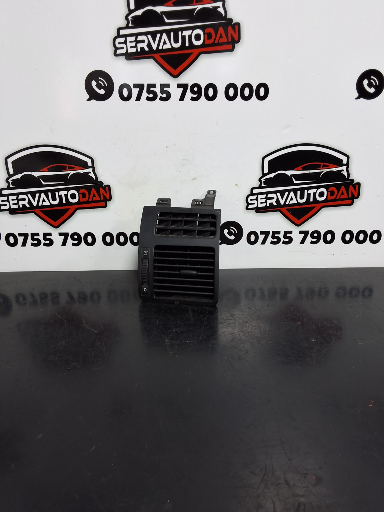 Grila aerisire bord Volkswagen Touran (2003-2006) 1.9 Motorina 2004, 1T0819704B / 1T0819704A / DREAPTA