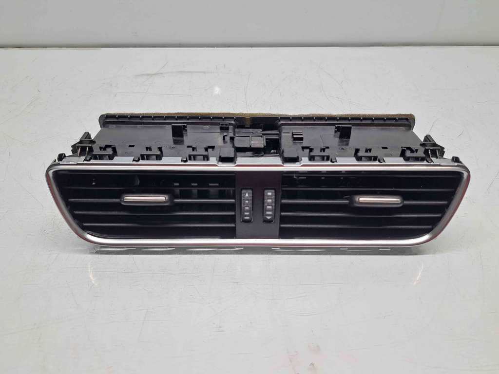 Grila aerisire centrala Audi A4 (8K5, B8