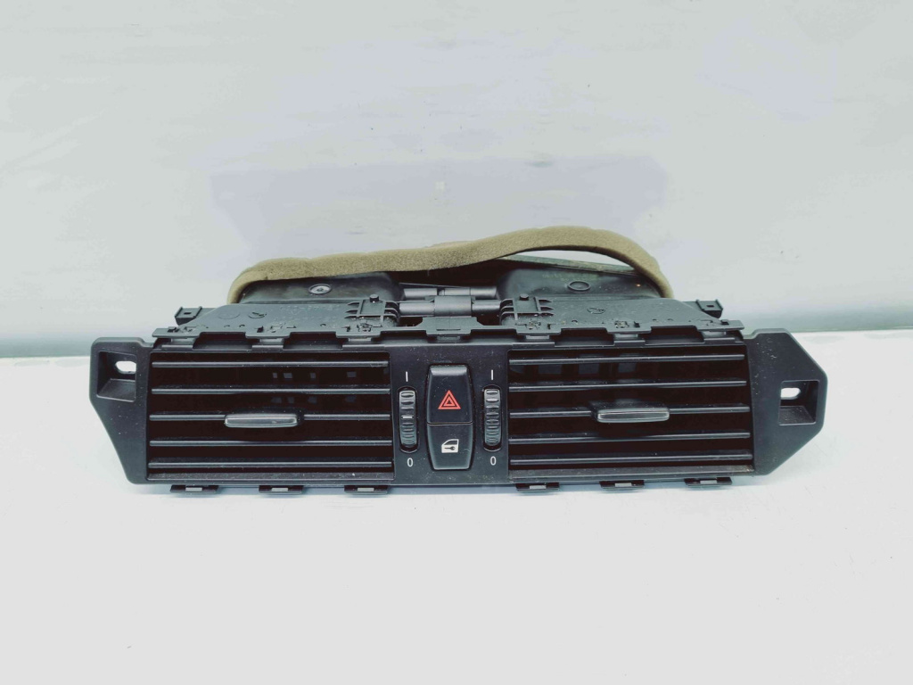 Grila aerisire centrala Bmw 5 (E60) [Fabr 2004-2010] 6910734