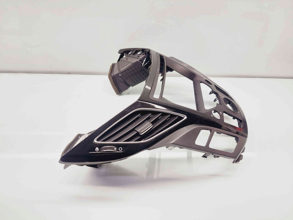 Grila aerisire centrala Hyundai i40 Wagon [Fabr 2012-2019] OEM