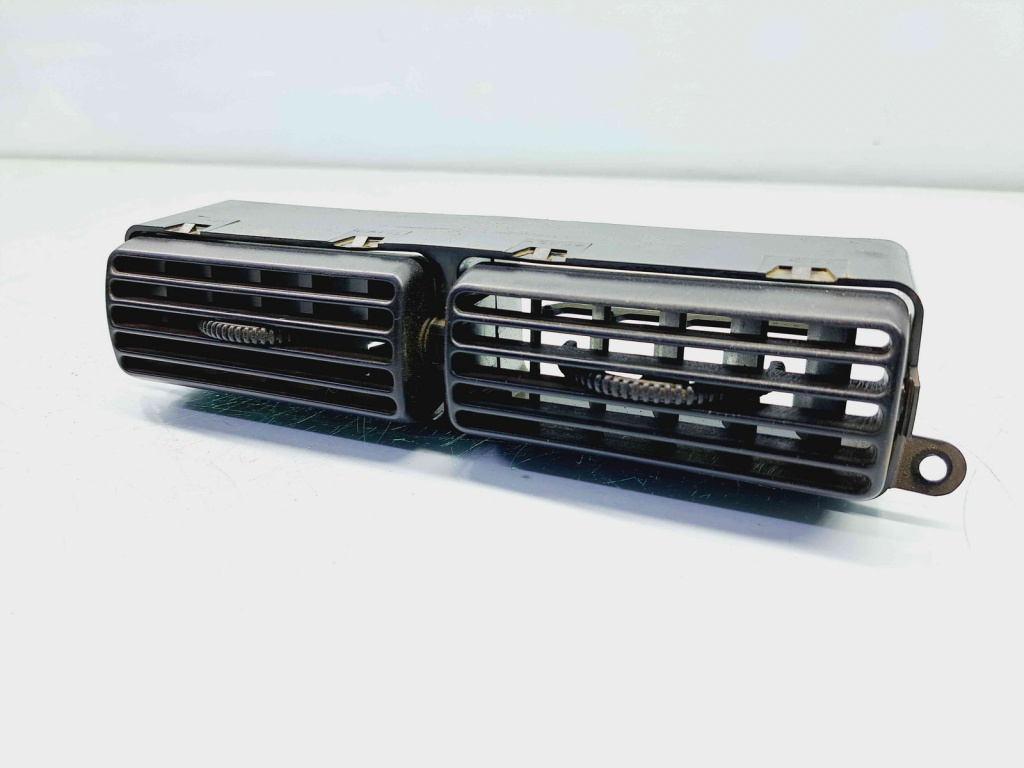 Grila aerisire centrala MITSUBISHI L200 Facelift [Fabr 2002-2006] OEM