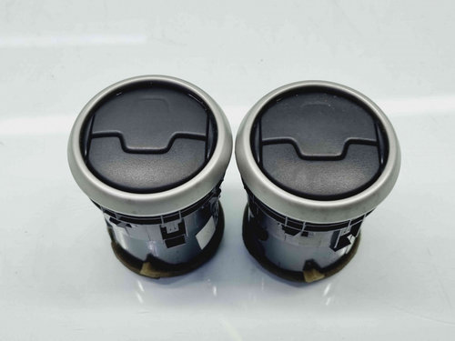 Grila aerisire centrala Nissan Qashqai Facelift (2) [Fabr 2009-2013] 68766JD10A