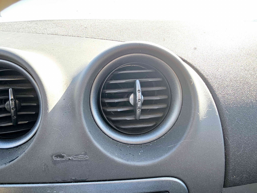 Grila aerisire centrala Seat Ibiza 4 (6L1) [Fabr 2002-2009] OEM