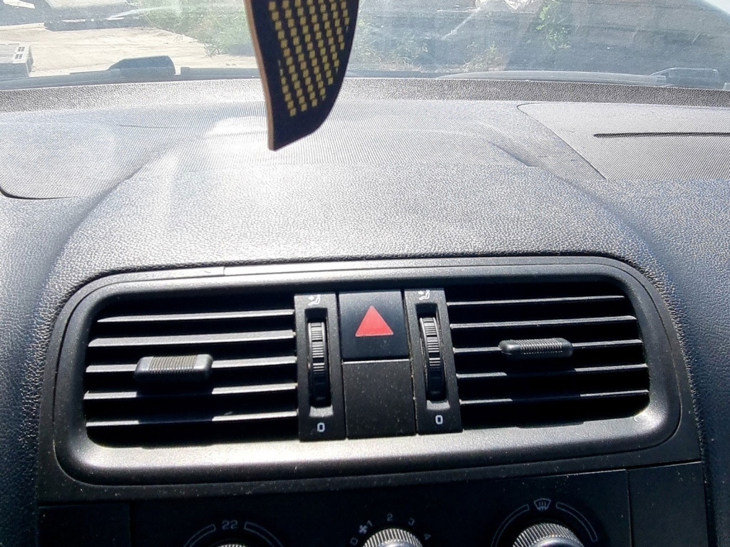 Grila aerisire centrala Skoda Fabia 2 (5J, 542) [Fabr 2007-2014] 1.2 Benz BBM 44KW / 60CP