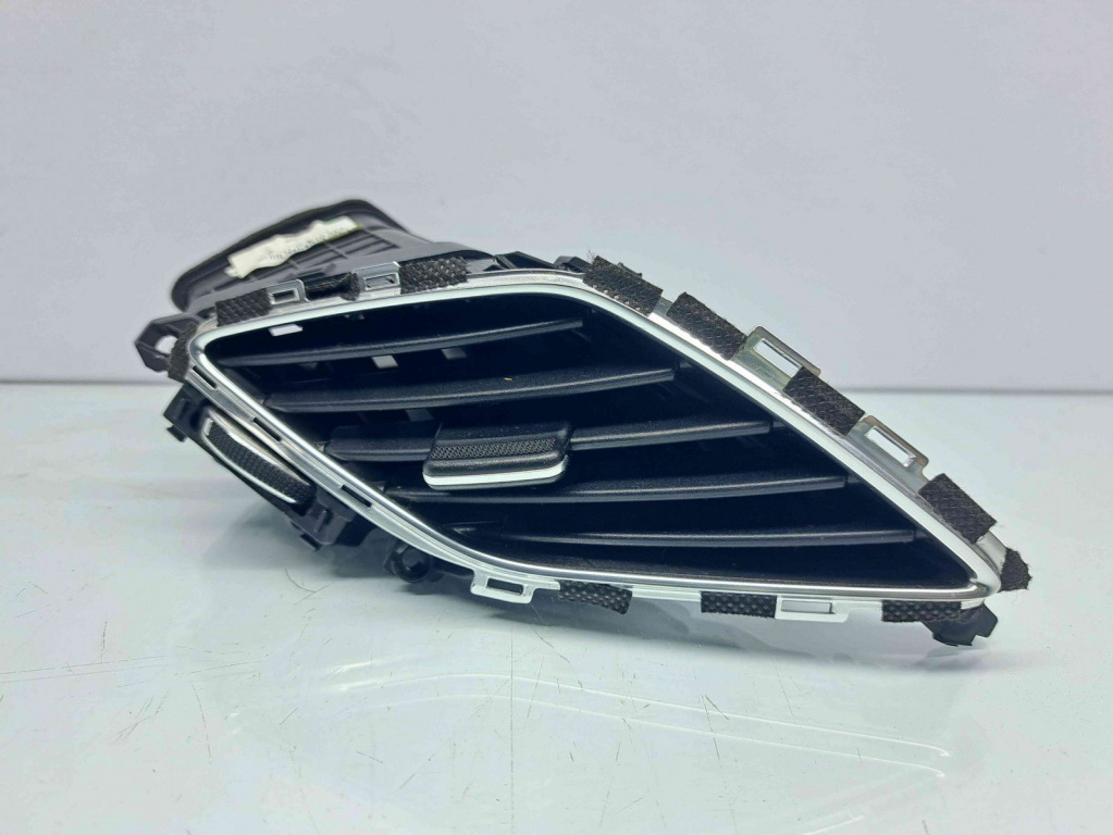 Grila aerisire centrala stanga Hyundai i40 [Fabr 2012-2019] U09D02