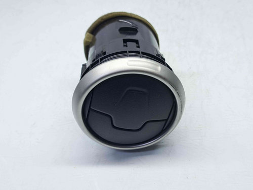 Grila aerisire centrala stanga Nissan Qashqai Facelift (2) [Fabr 2009-2013] 68760-JD10A