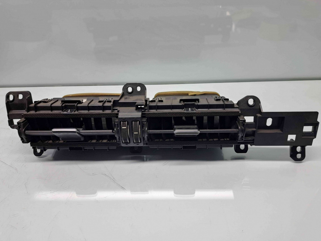 Grila aerisire centrala Toyota Corolla IX Sedan (ZRE1) [Fabr 2013-2019] 55670-02400/02420