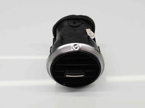 Grila aerisire dreapta Audi A3 (8P1) [Fabr 2003-2012] 8P0820901F