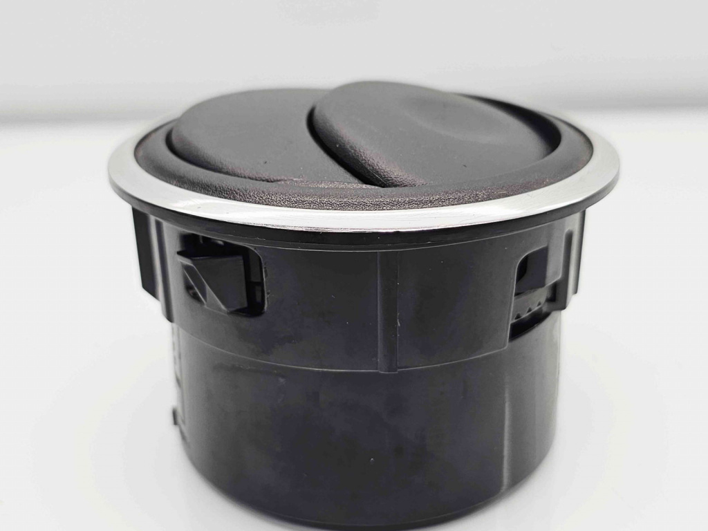 Grila aerisire dreapta Dacia Duster [Fabr 2010-2017] 8200212480G