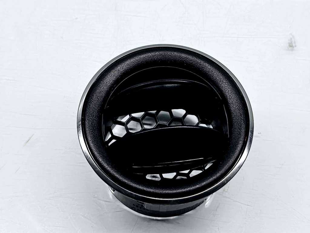 Grila aerisire dreapta Dacia Logan II MCV BK (K52) [Fabr 2013-2022] Facelift 687607797R