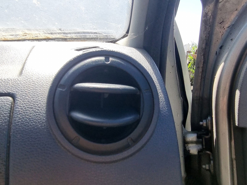 Grila aerisire dreapta Dacia Logan (LS) [Fabr 2004-2012] 48KW / 65CP