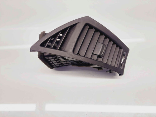 Grila aerisire dreapta Hyundai i40 Wagon [Fabr 2012-2019] OEM