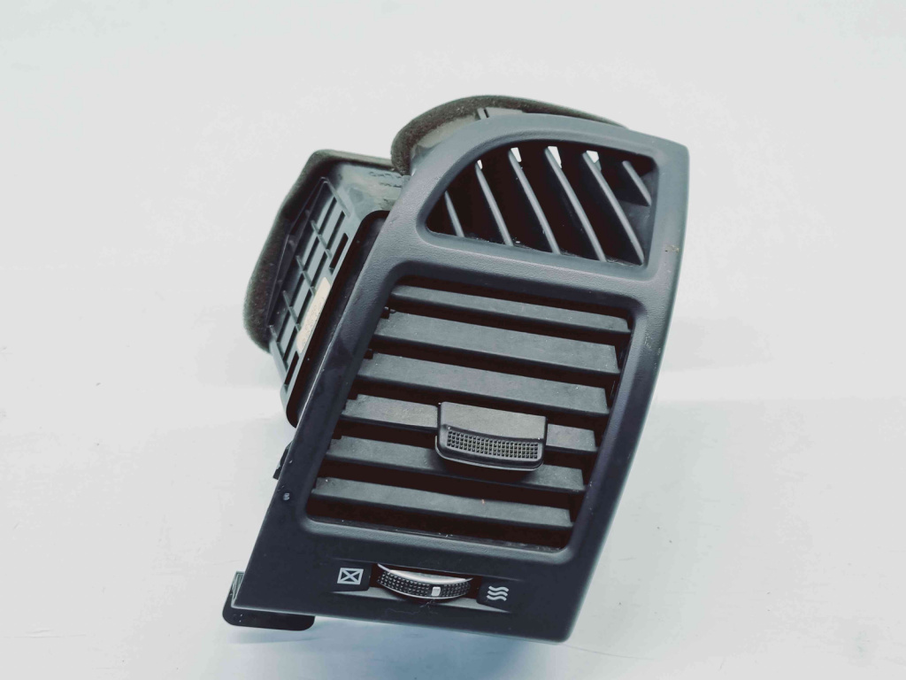 Grila aerisire dreapta Hyundai Santa Fe 2 (CM) [Fabr 2005-2012] 97490-2B000