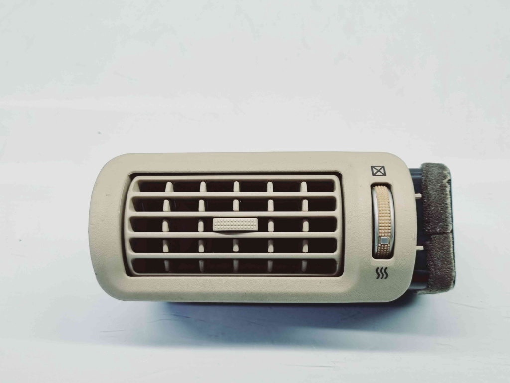Grila aerisire dreapta Hyundai Santa Fe 2 (CM) [Fabr 2005-2012] U04467-3800