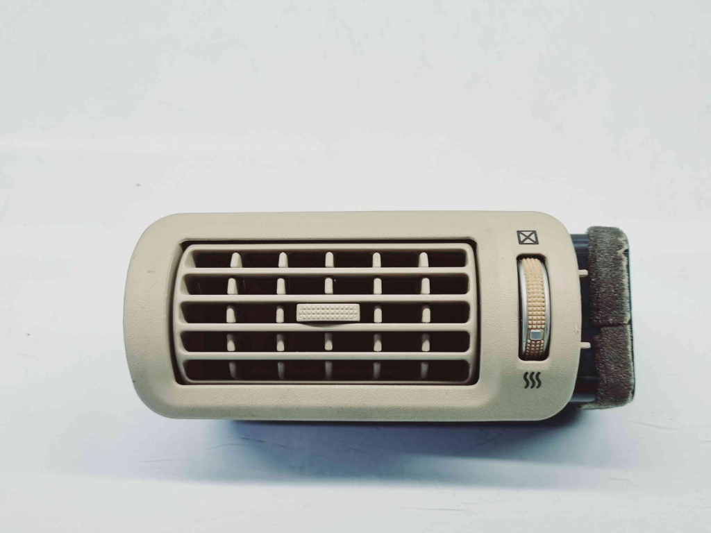 Grila aerisire dreapta Hyundai Santa Fe 2 (CM) [Fabr 2005-2012] U04467-3800