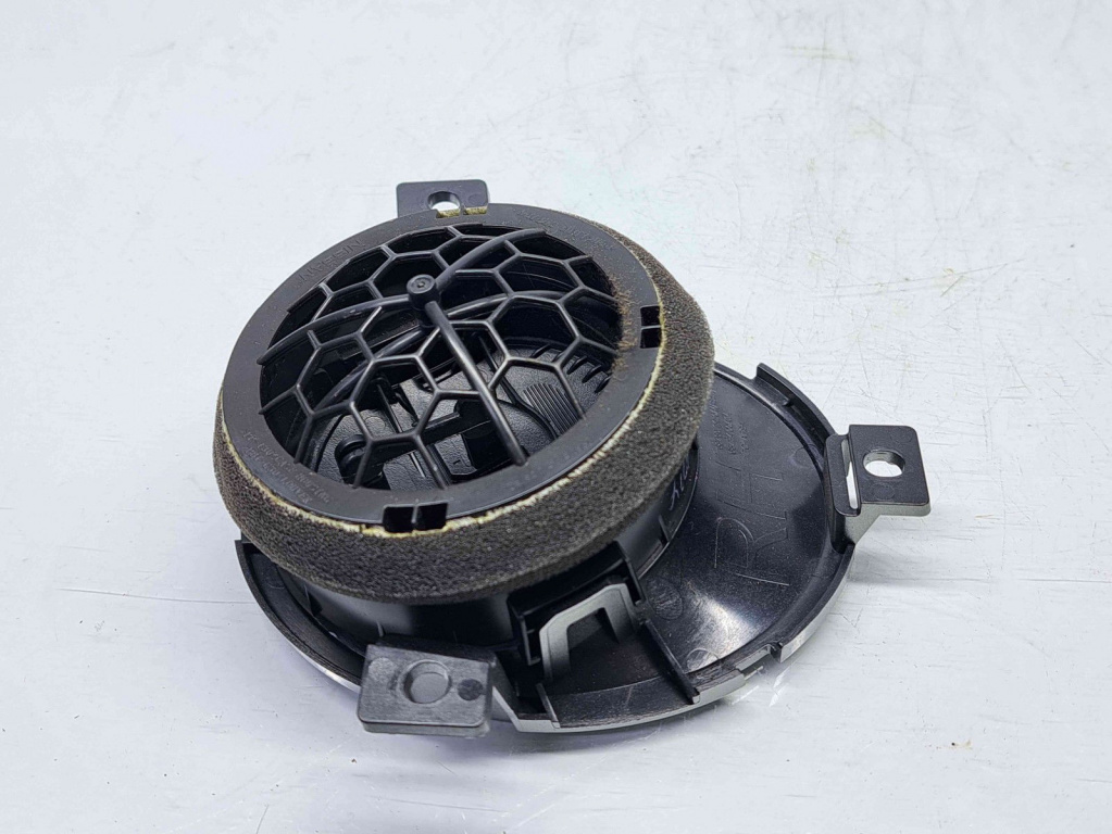Grila aerisire dreapta Nissan Juke [Fabr 2010-2014] Hatchback 68760-1KE0A