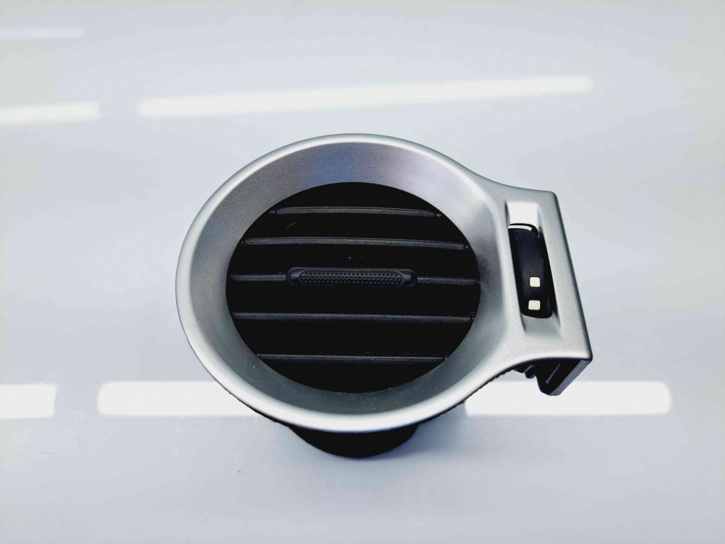 Grila aerisire dreapta Renault Koleos 1 SUV [Fabr 2008-2015] 68760-JY00A