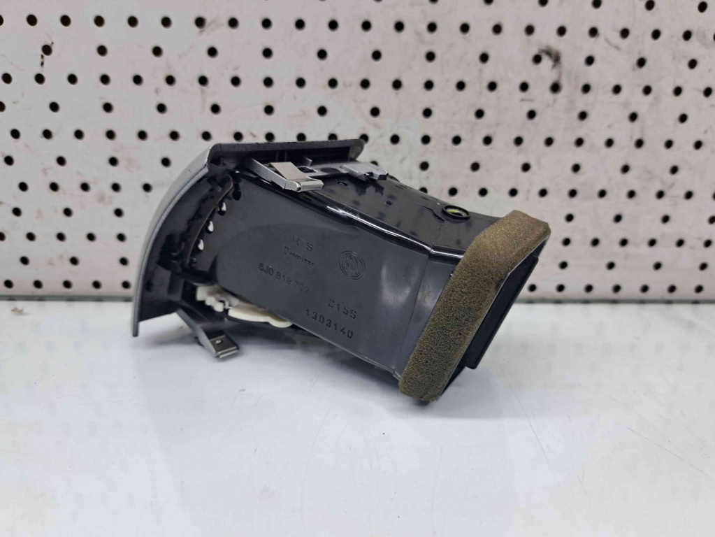 Grila aerisire dreapta Skoda Roomster (5) [Fabr 2006-2015] 5J0819702