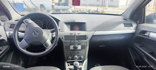Grila aerisire dreapta / stanga Opel ASTRA H 1.4 benzina cod motor Z14XEP ,transmisie manula 5+1 , a...