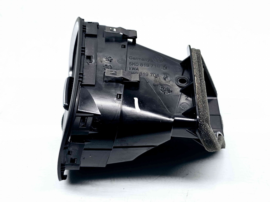 Grila aerisire dreapta Volkswagen Golf 6 (5K1) [Fabr 2009-2013] 5K0819704J