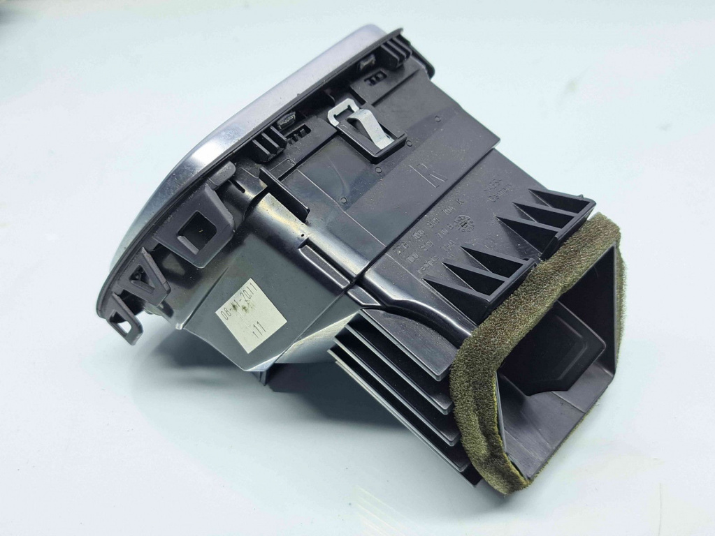 Grila aerisire dreapta Volkswagen Scirocco (137) [Fabr 2008-2017] 1Q0819704K