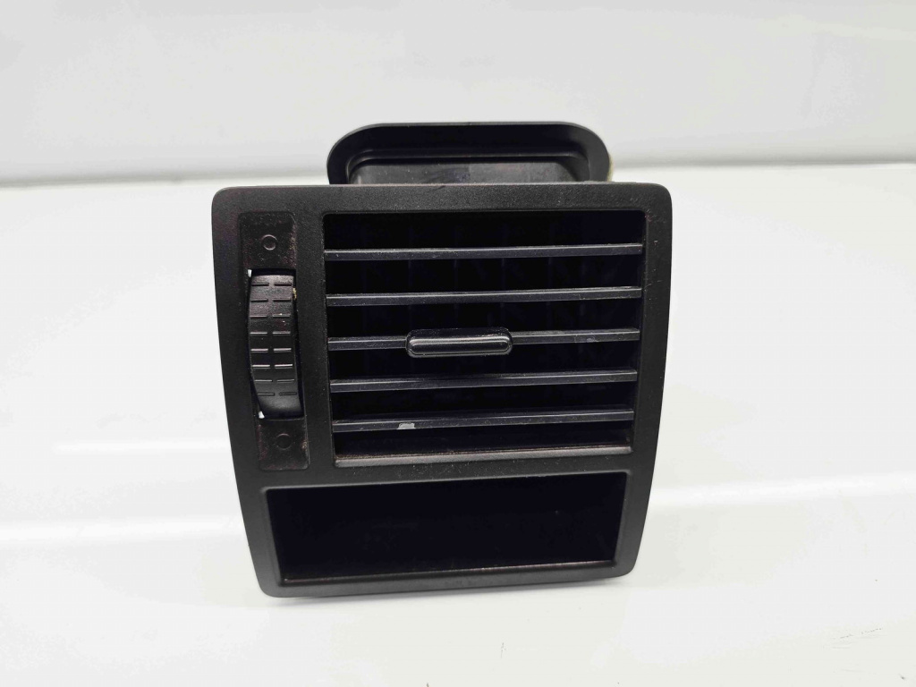 Grila aerisire dreapta Volkswagen Transporter 5 Facelift [Fabr 2004-2013] 7E0819204