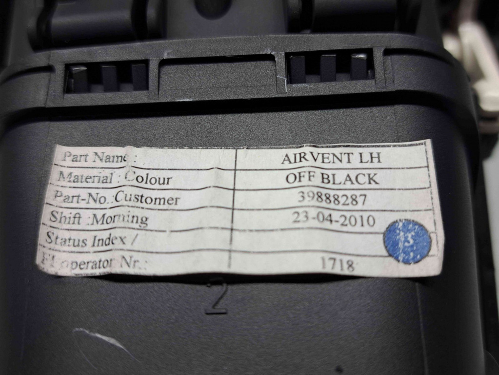 Grila aerisire dreapta Volvo S40 II (MS) [Fabr 2004-2012] 39888287