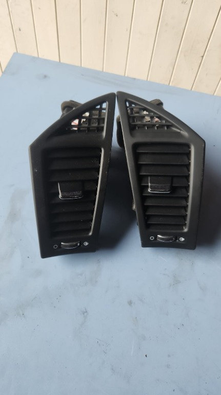 Grila aerisire Hyundai I40 1.7 CRDI D4FD 2012 Cod : 32974-80000 32974-90000