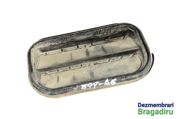 Grila aerisire portbagaj dreapta Ford Focus 2 [2004 - 2008] wagon 5-usi 1.8 MT (125 hp)