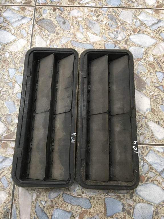 Grila aerisire portbagaj Ford Mondeo MK4 [2007 - 2010] Liftback 2.0 TDCi DPF AT (140 hp) MK4 (BA7) TITANIUM