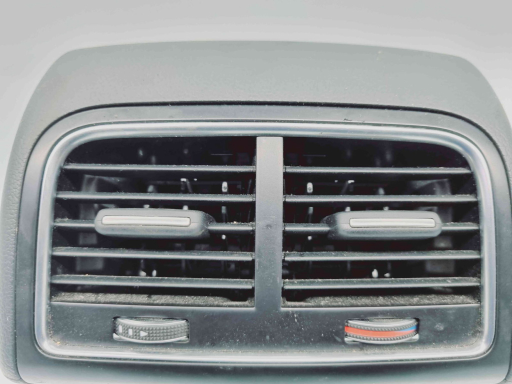 Grila aerisire spate Audi A5 Sportback (8TA) [Fabr 2009-2015] 8K0864376