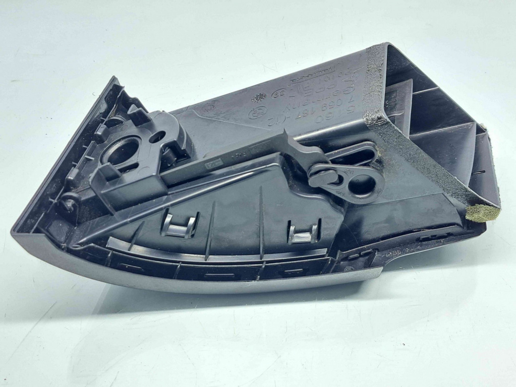 Grila aerisire stanga Bmw 1 (E81, E87) [Fabr 2004-2010] 7059187
