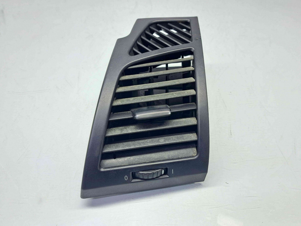 Grila aerisire stanga Bmw 1 (E81, E87) [Fabr 2004-2010] 7059187