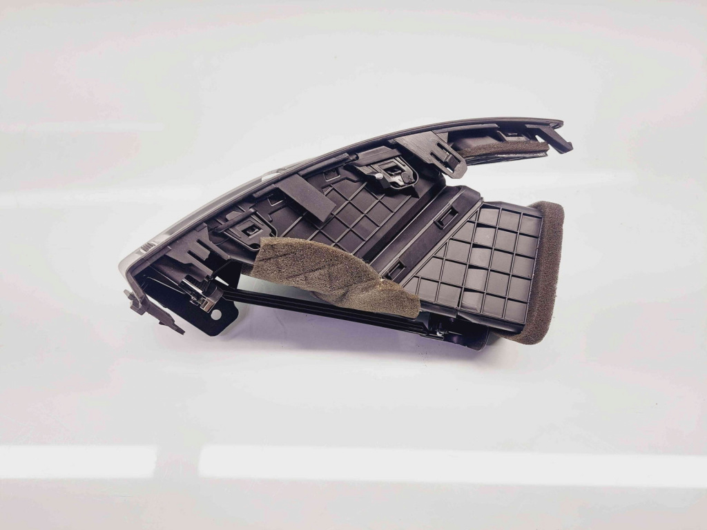 Grila aerisire stanga Hyundai i40 Wagon [Fabr 2012-2019] OEM