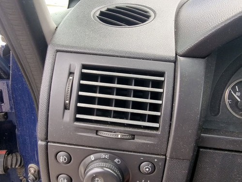Grila aerisire stanga Opel Meriva A [Fabr 2003-2009] 1.6 Benz Z16XE 74KW / 101CP