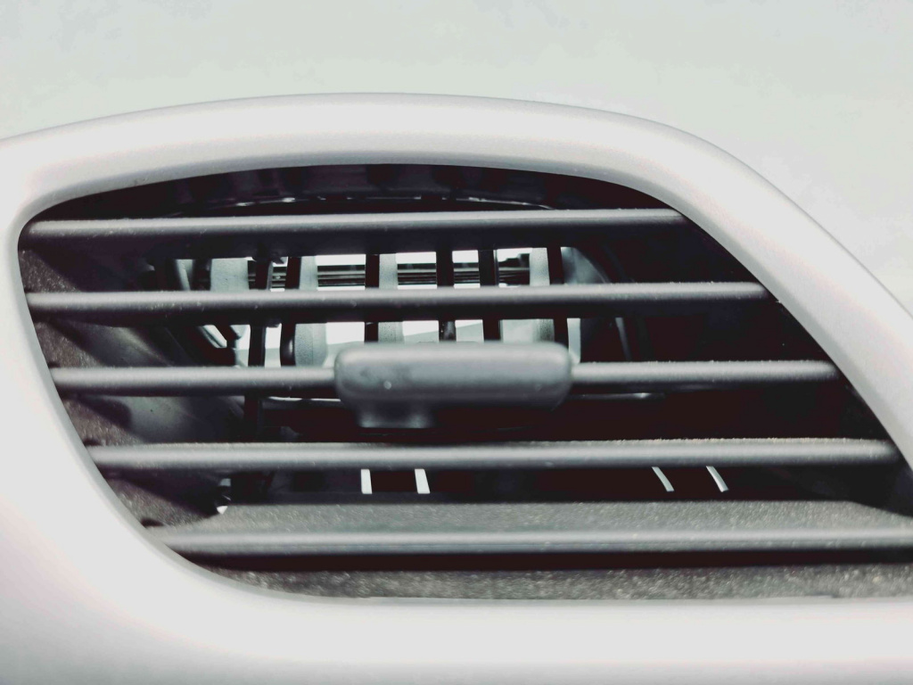 Grila aerisire stanga Renault Scenic 3 [Fabr 2009-2015] OEM