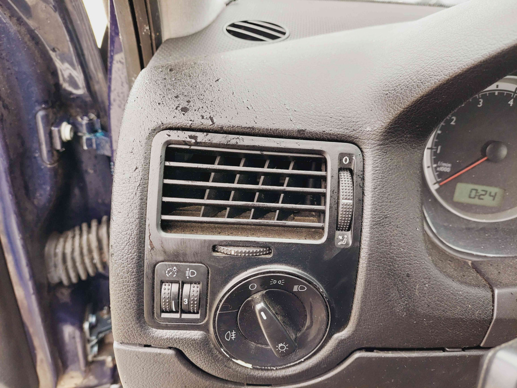 Grila aerisire stanga Volkswagen Bora Combi (1J6) [Fabr 1999-2005] OEM