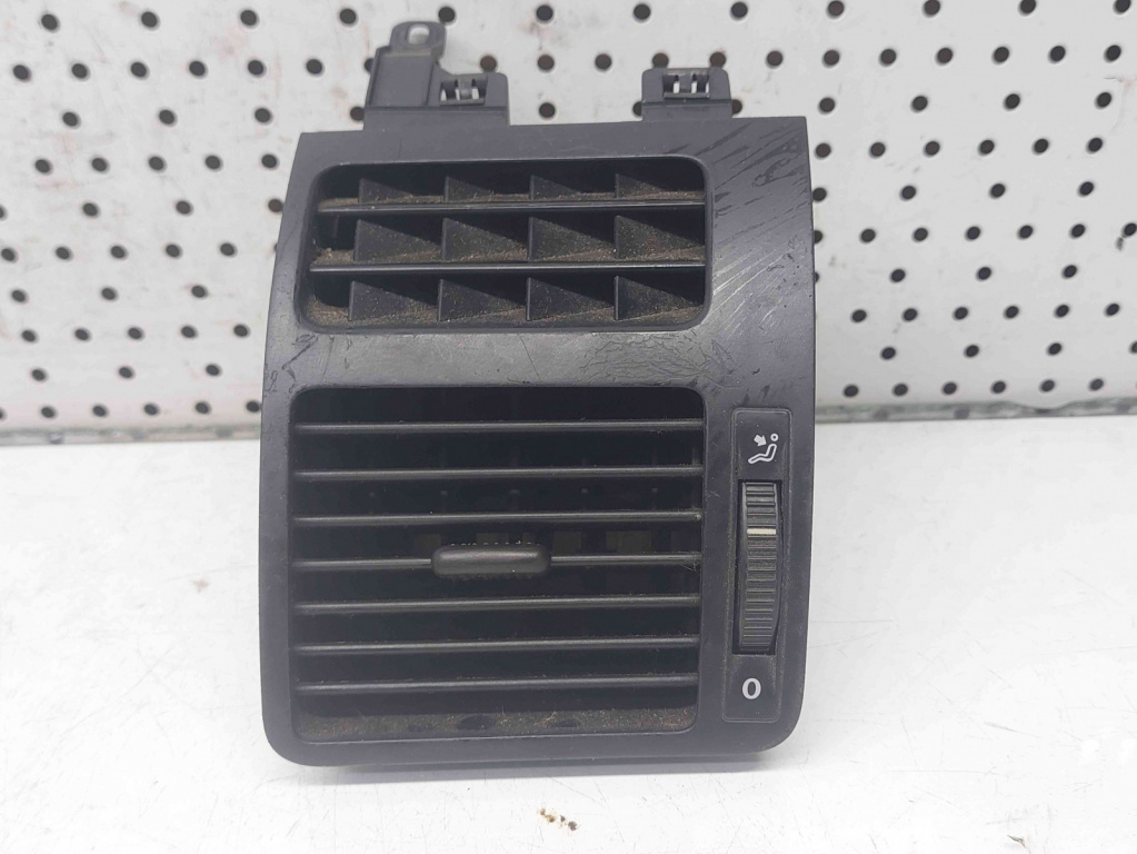 Grila aerisire stanga Volkswagen Caddy 3 (2KA, 2KH) [Fabr 2004-2009] 1T0819703A