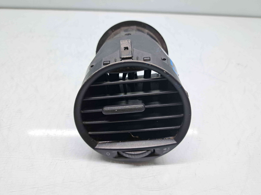 Grila aerisire stanga Volkswagen Caddy 3 (2KA, 2KH) [Fabr 2004-2010] 8VEX7039AB