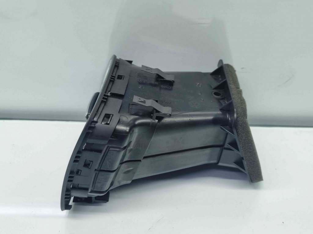 Grila aerisire stanga Volkswagen Golf 6 (5K1) [Fabr 2009-2013] 5K0819703J