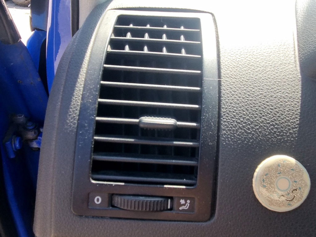 Grila aerisire stanga Volkswagen Polo (9N) [Fabr 2001-2008] 1.4 Benz BBz 74KW / 101CP