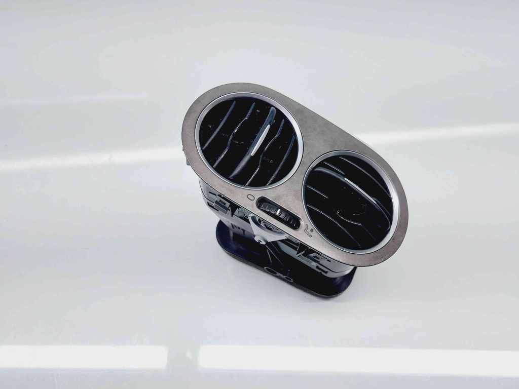 Grila aerisire stanga Volkswagen Tiguan (5N) [Fabr 2007-2016] 5M0819709